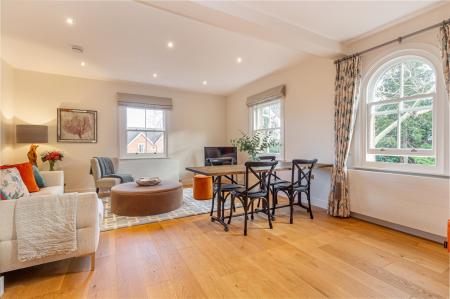 Living-room1.jpg