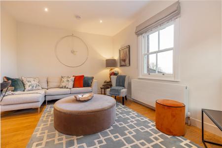 living-room-4.jpg