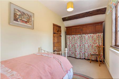 Bedroom-2-3.jpg