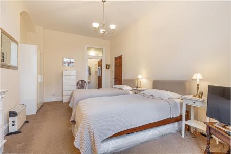 Bedroom-1-3.jpg