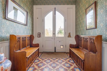 Hallway-1.jpg