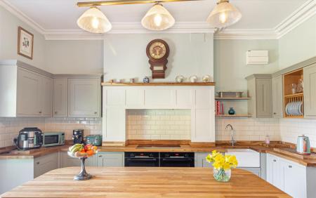 Kitchen-2.jpg