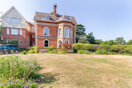 Garden-2.jpg