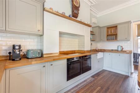 Kitchen-6.jpg