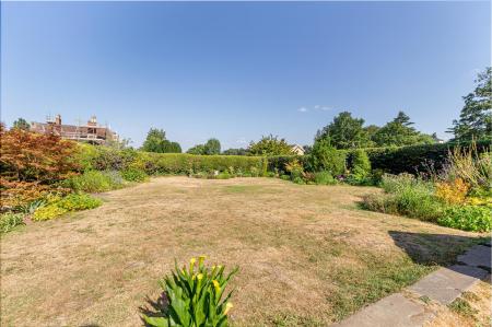 Garden-1.jpg