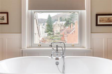 Bathroom-3.jpg