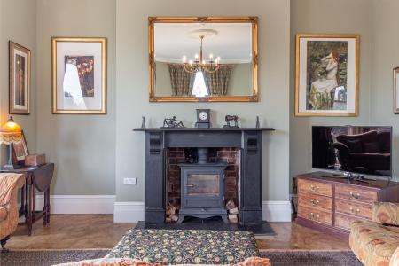 Living-room-4.jpg