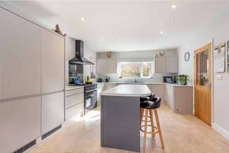 Kitchen-2.jpg