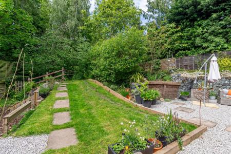 Garden-4.jpg