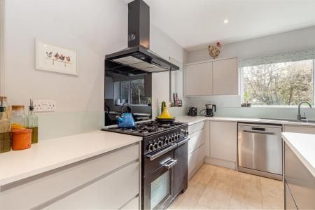 Kitchen-4.jpg