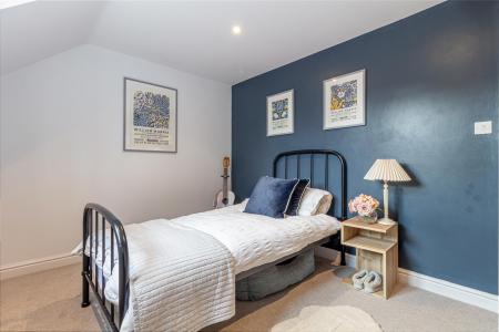 bedroom-4-2.jpg