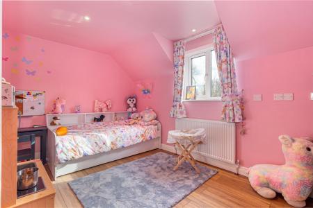 Bedroom-5-1.jpg