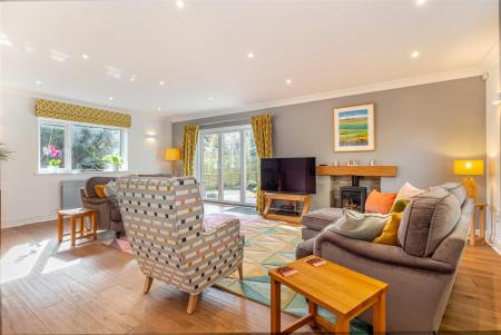 Living-room-1.jpg