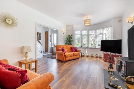 Living-room-4.jpg