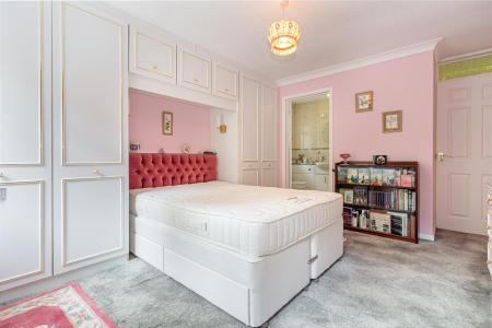 Bedroom-1-3.jpg