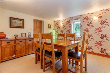 Dining-room-1.jpg