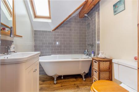 Bathroom-1.jpg