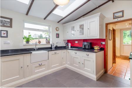 Kitchen-3.jpg