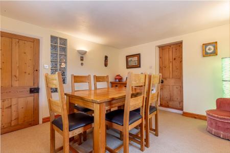 Dining-room-2.jpg