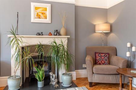 Living-room-4.jpg