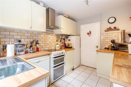 Kitchen-3.jpg