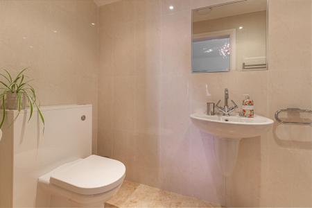 Ensuite-annexe.jpg