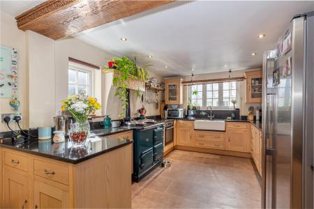 Kitchen-n1.jpg