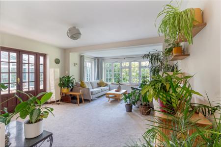 Living-room-1.jpg