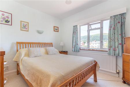 bedroom-1-1.jpg
