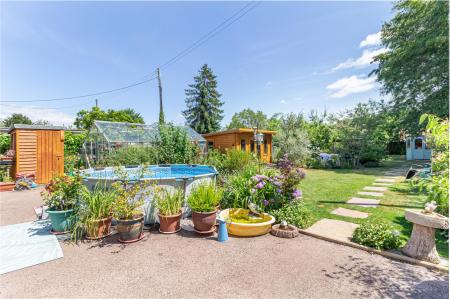 Garden-1.jpg
