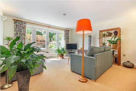 Living-room-3.jpg