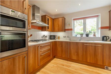 kitchen-4.jpg