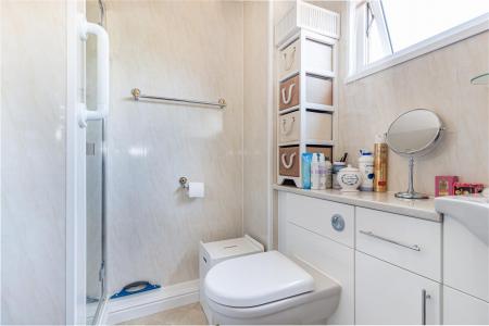Ensuite-1-.jpg