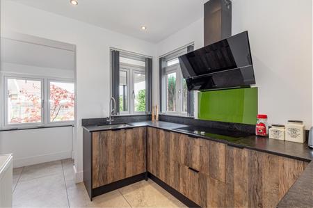 kitchen-2.jpg