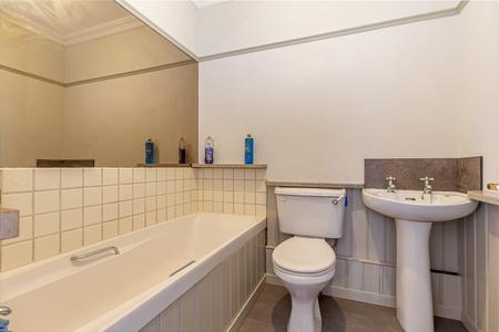 Ensuite.jpg
