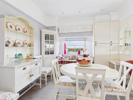 CAM02935G0-PR0142-STILL012.jpg