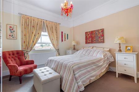 bedroom-1-2.jpg
