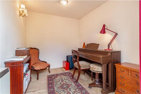 Office-1.jpg