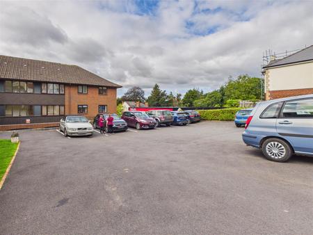 CAM02935G0-PR0139-STILL020.jpg
