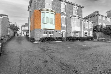 Rainbow-hill-sunny-bank.jpg
