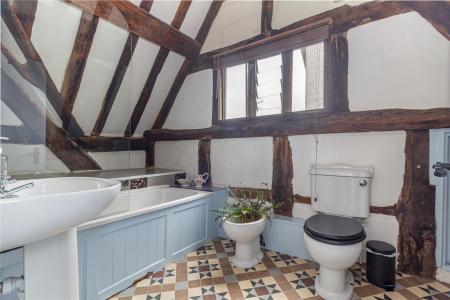 Bathroom-1.jpg