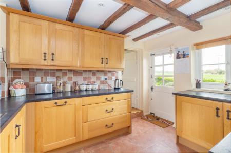 kitchen-1-4.jpg