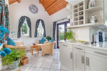 Dining-room-2.jpg