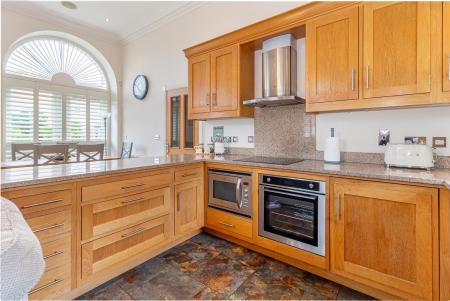 Kitchen-1.jpg
