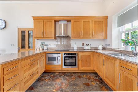 Kitchen-2.jpg