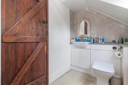 Bathroom-2.jpg