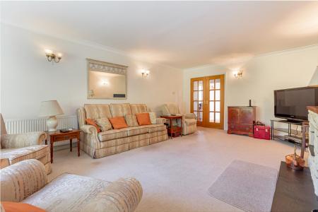 Living-room-5.jpg