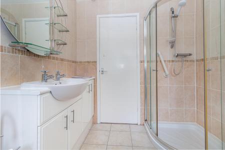 Ensuite-3.jpg