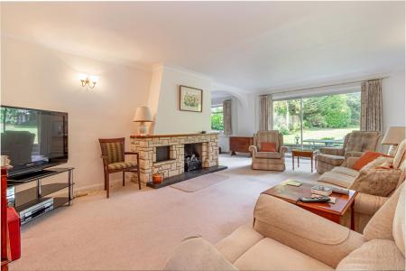 Living-room-2.jpg