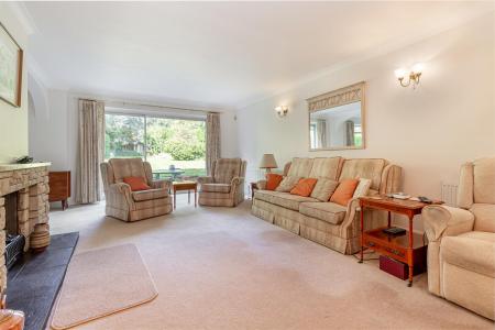 Living-room-3.jpg